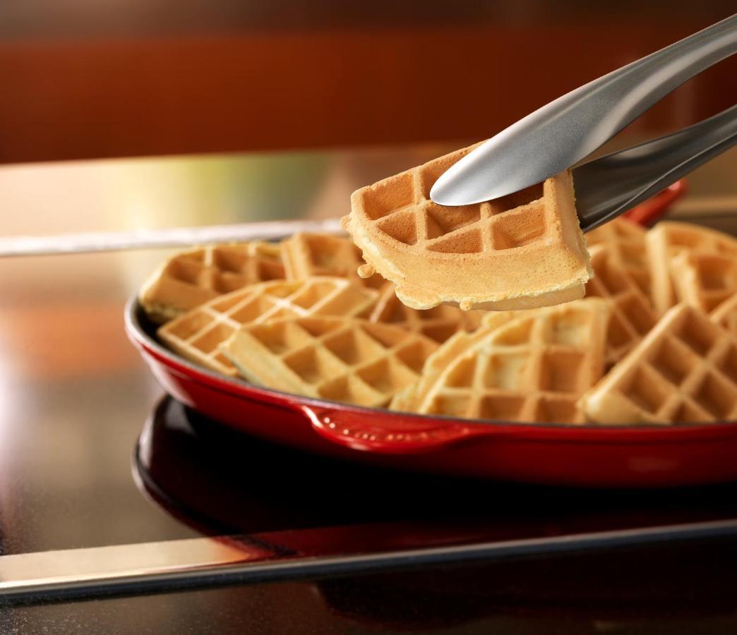 Hyatt Place Jaipur Malviya Nagar מראה חיצוני תמונה A waffle iron